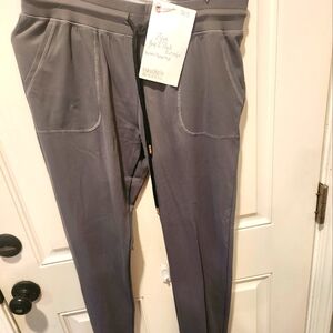 Zyia peak zipper joggers